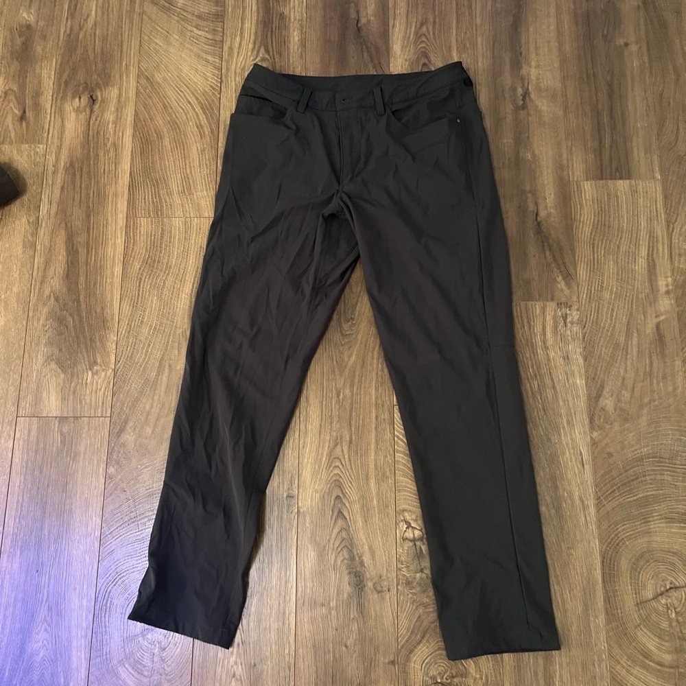 Lululemon ABC Pants size 32. Dark grey